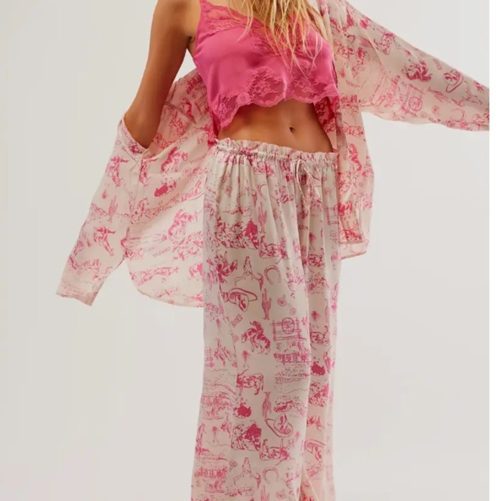 RESTOCKED💕💕! Boho Wild West sweetheart Women's Pink Print Pajama - Picture 2 of 14